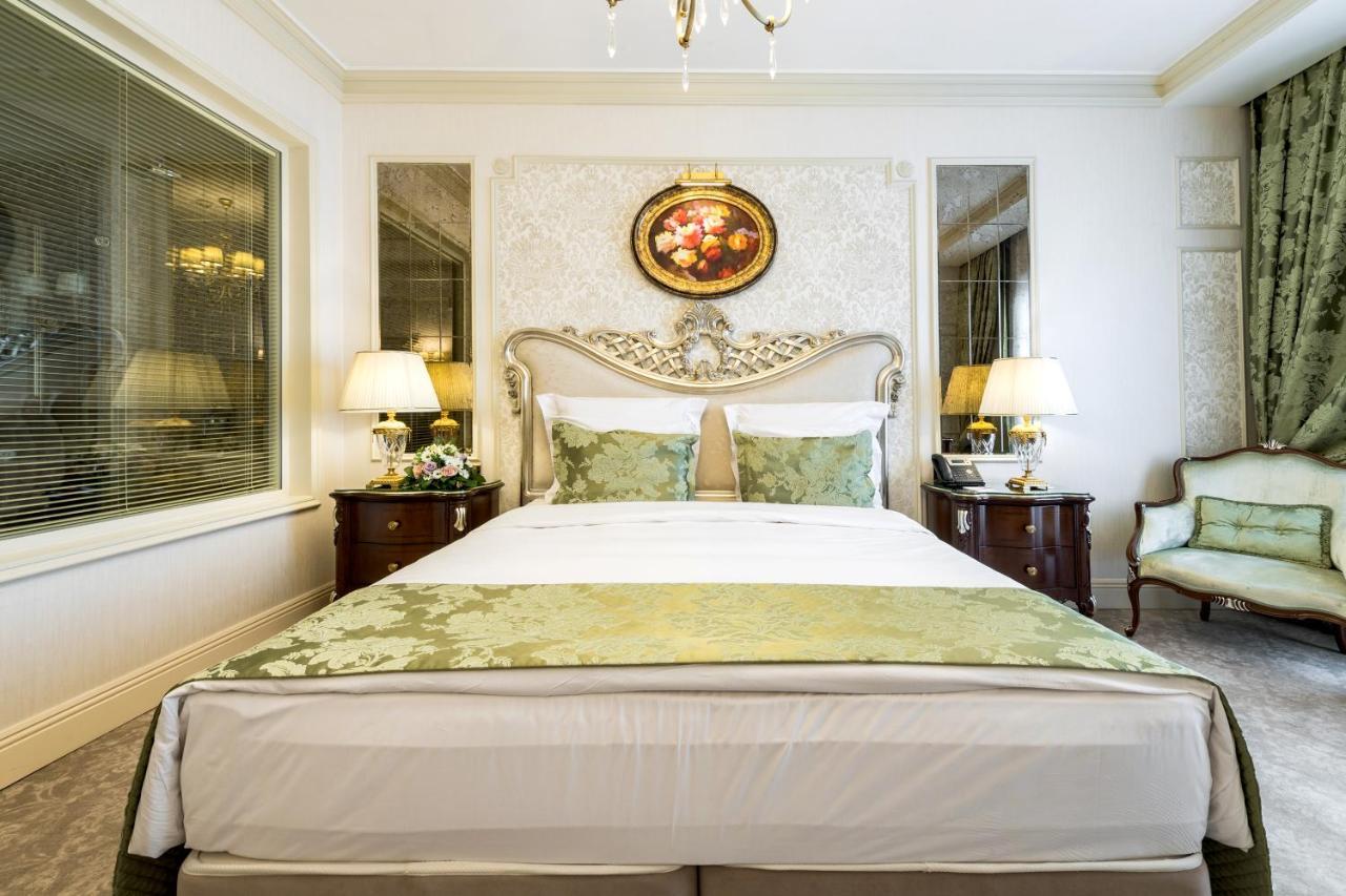 Rixos Khadisha Shymkent Hotel Eksteriør billede A bedroom at the hotel
