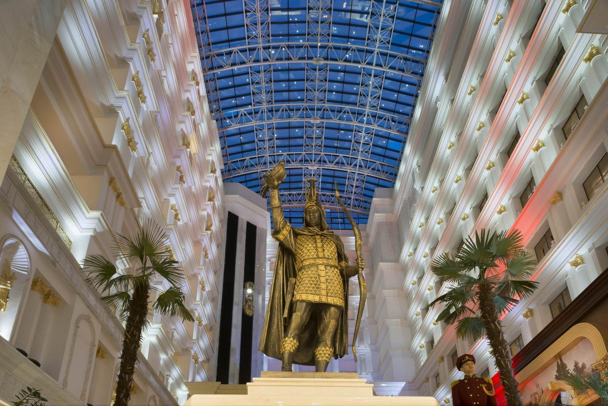 Rixos Khadisha Shymkent Hotel Eksteriør billede Statue of King Chulalongkorn at the Atrium of the Grand Hyatt Hotel, Bangkok